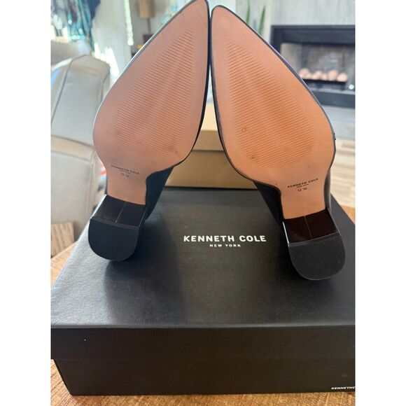 Kenneth Cole New York Hayes Diagonal Side Zip Ankle Bootie Black Size 9.5 - Picture 4 of 6